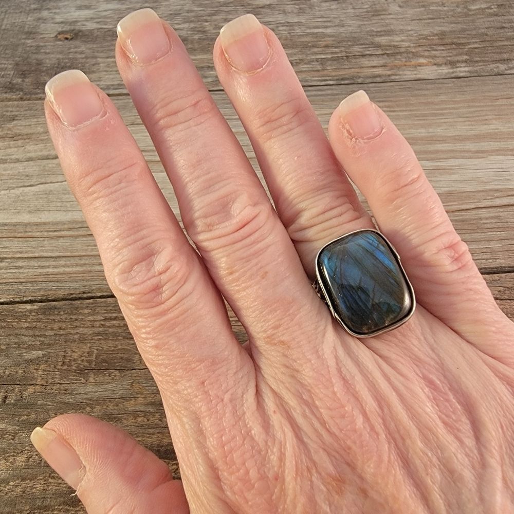 Sterling Paz Israel Labradorite Rextangle Bezel Set Organic Swirl Statement Ring - Picture 11 of 14